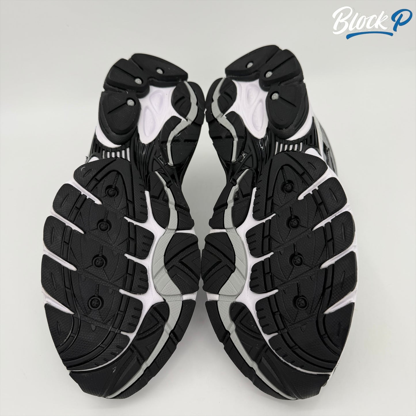 Saucony ProGrid Omni 9 Black/White - Shoes - image 5