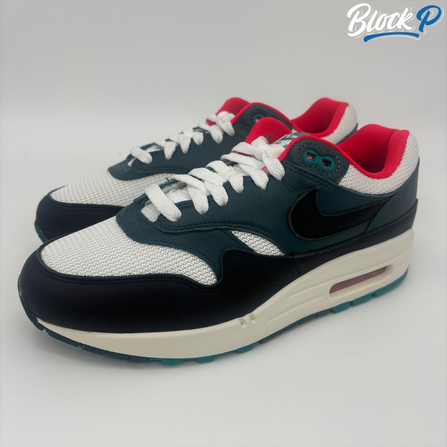 Nike LFC Air Max 1