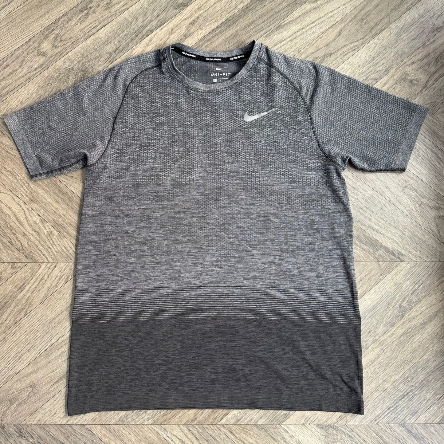 Nike Techknit 1.0 Grey Gradient
