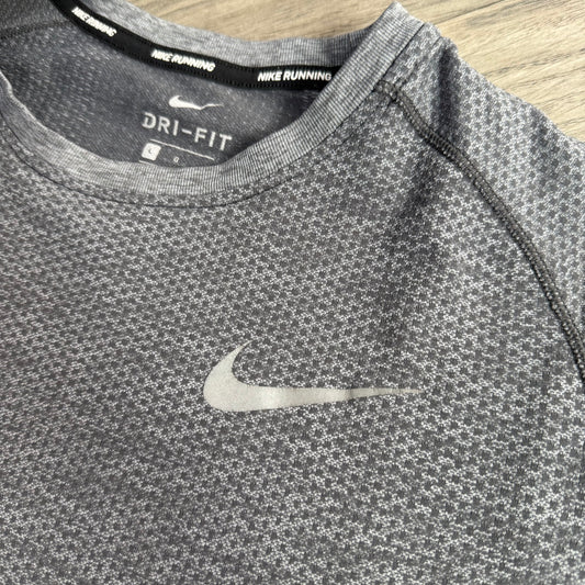 Nike Techknit 1.0 Grey Gradient