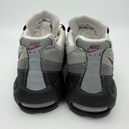 Nike Air Max 95 Betterave signées par MEEKZ et MANNY 