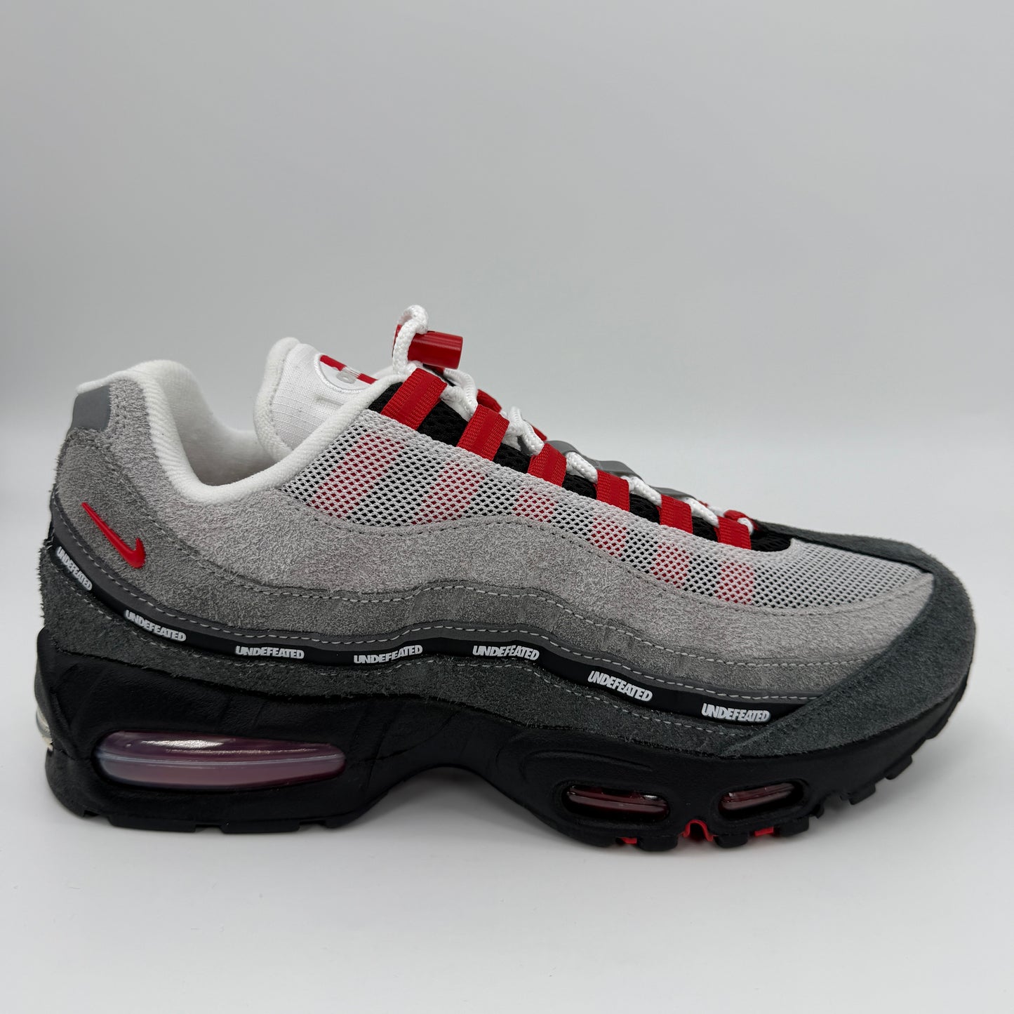 Nike Air Max 95 X Undefeated Carmesí Brillante (TOKIO)