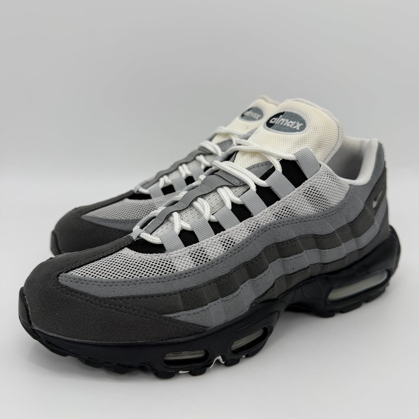 Nike Air Max 95 Grey Jewel