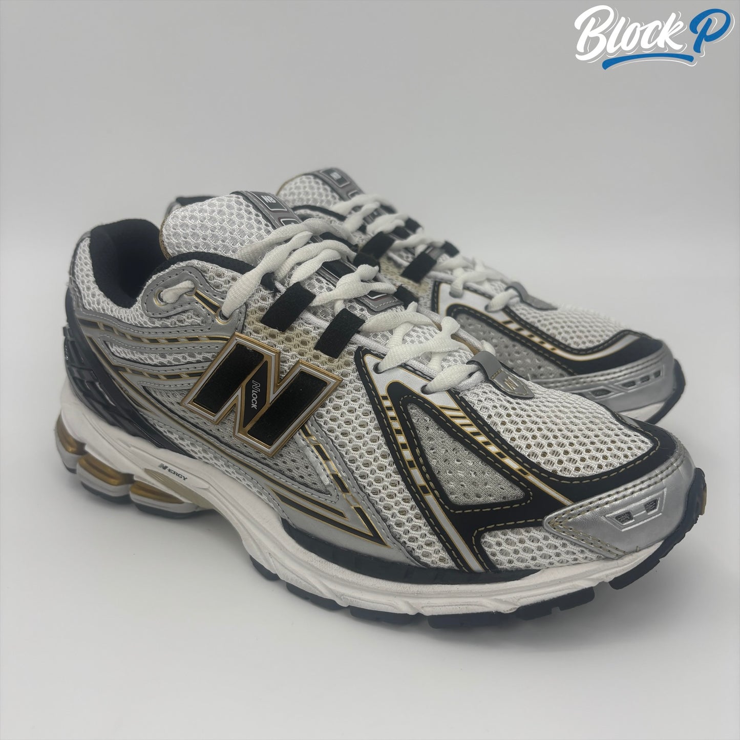 New Balance 1906R Gold