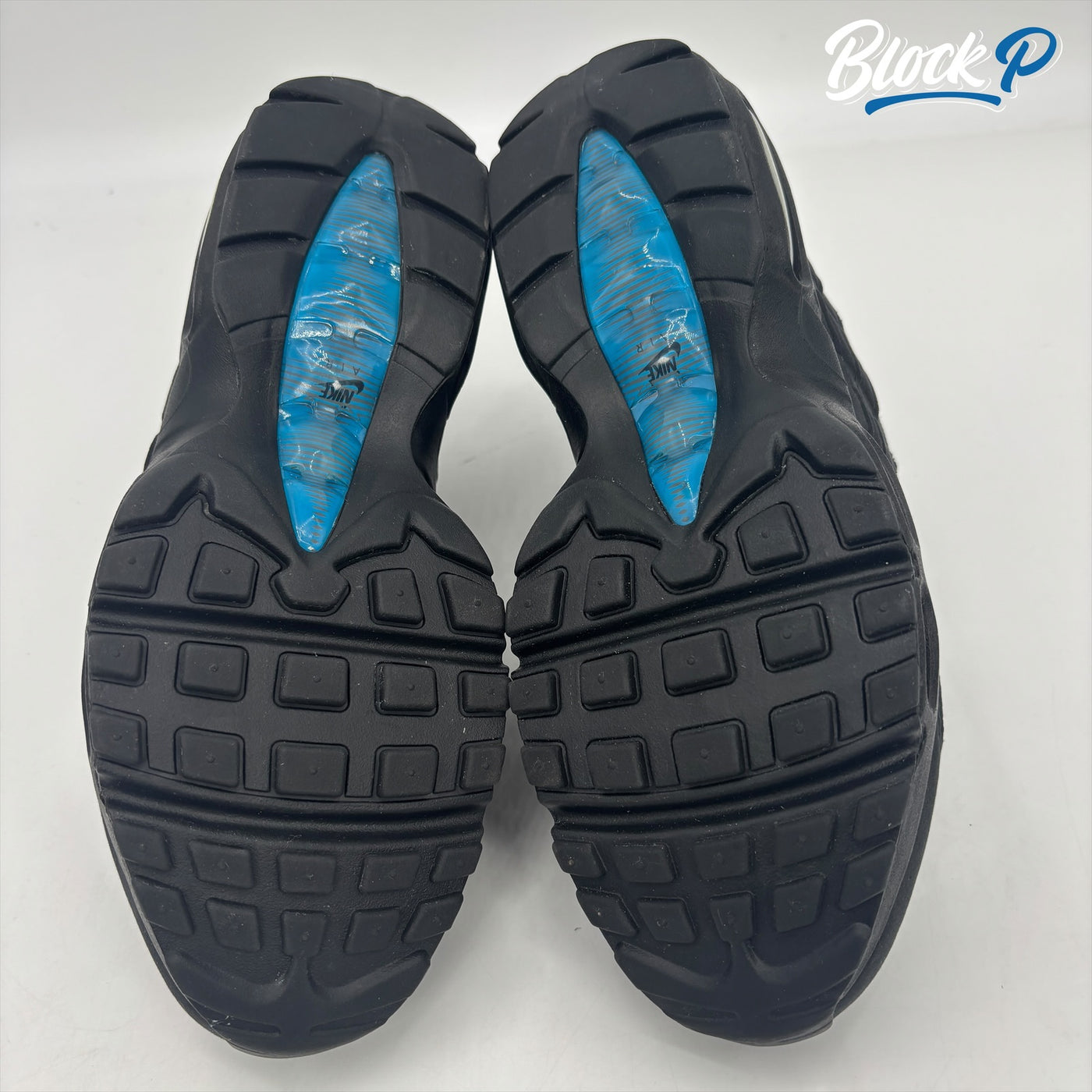nike air max 95 essential black and blue