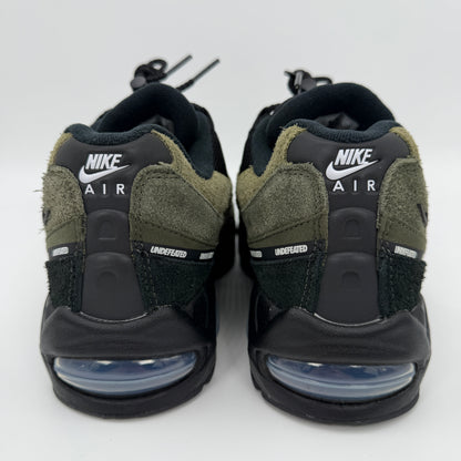Nike Air Max 95 X Undefeated Caqui (LA BREA)