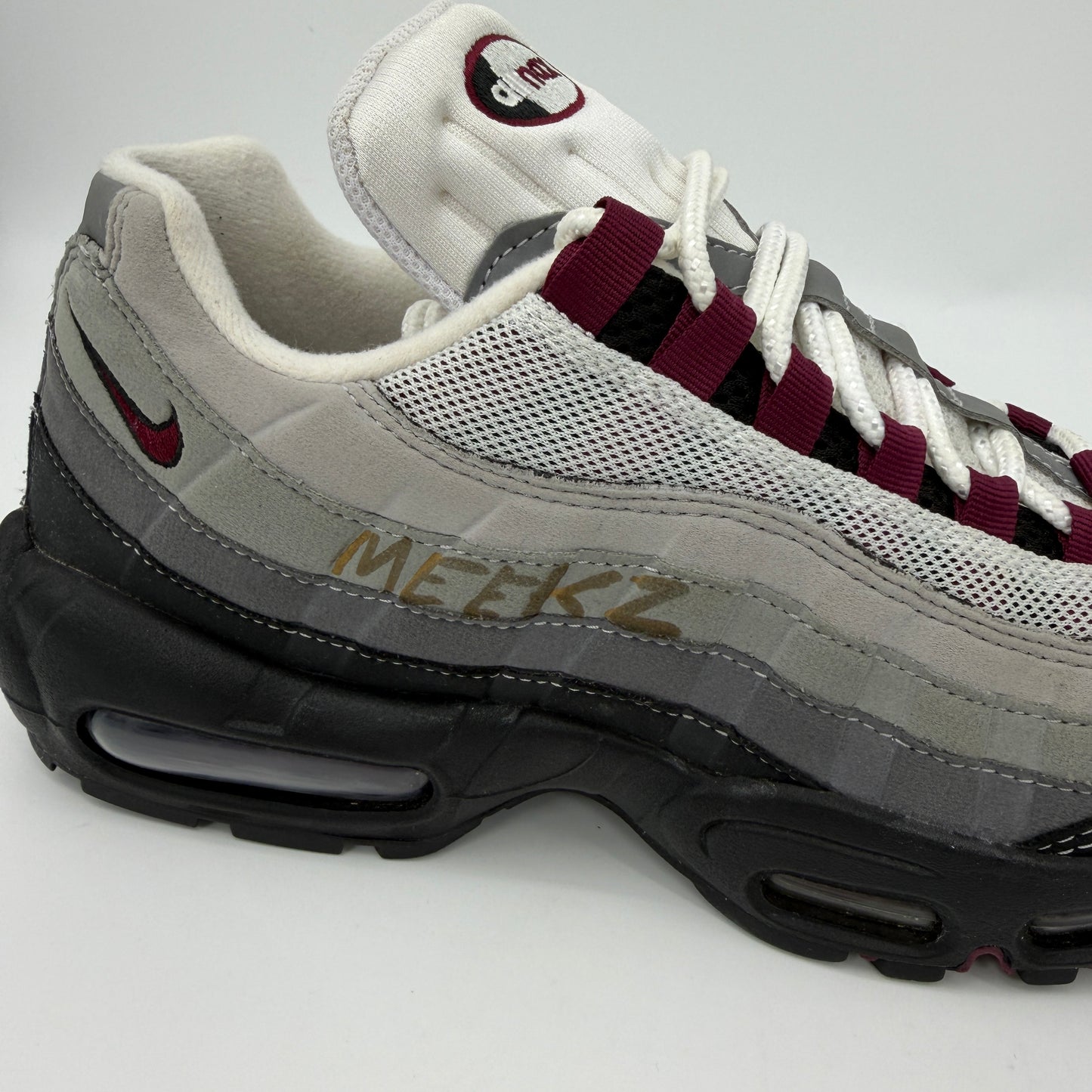 Nike Air Max 95 Betterave signées par MEEKZ et MANNY 
