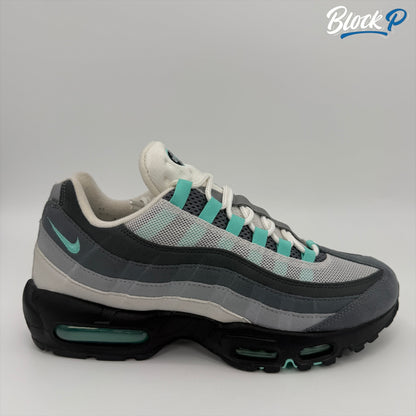 Nike Air Max 95 Hyper Turquoise