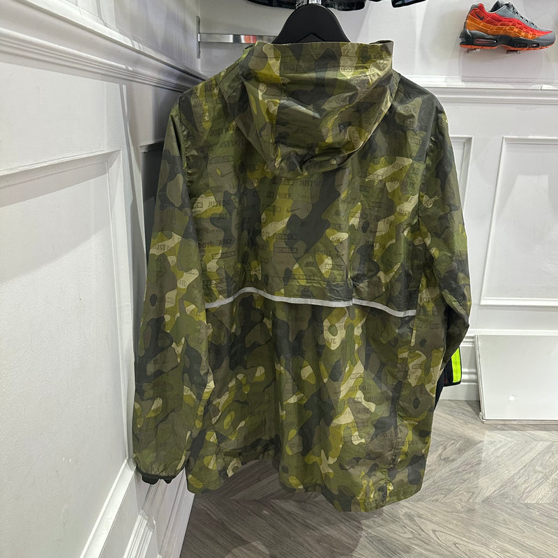 Nike shield jacket 3m hotsell