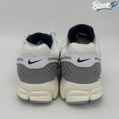 Nike Zoom Vomero 5 Navy