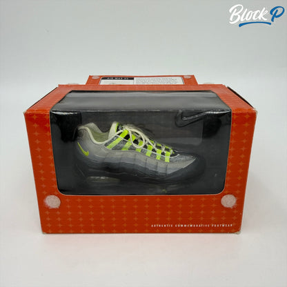 Nike Classics Bowen Air Max 95 Neon Figure