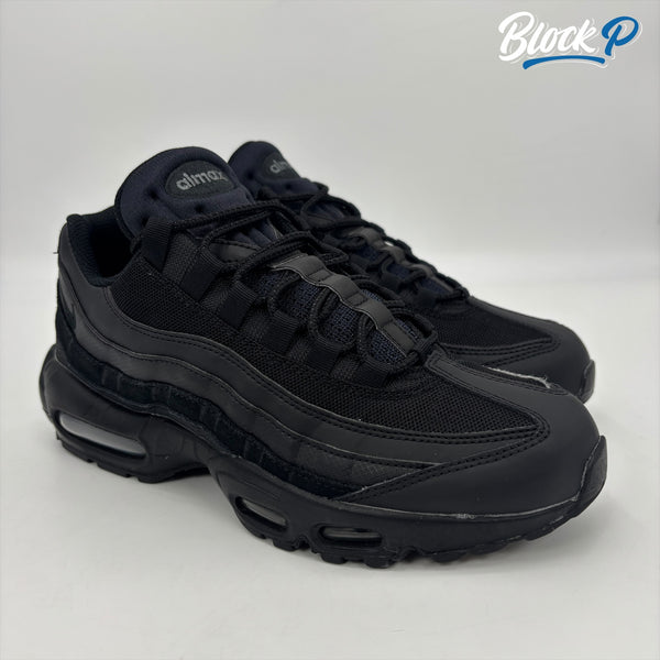 Nike Air Max 95 Triple Black