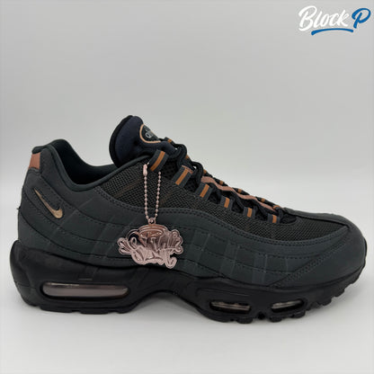 Nike Air Max 95 X Syna World - Signed Box By Central Cee