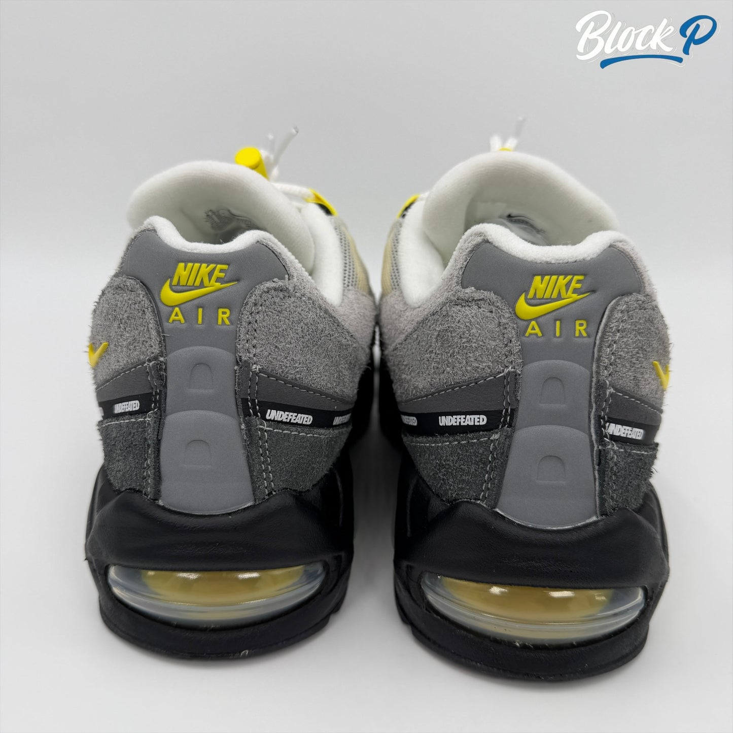 Nike Air Max 95 X Undefeated Tour Amarillo Shanghái
