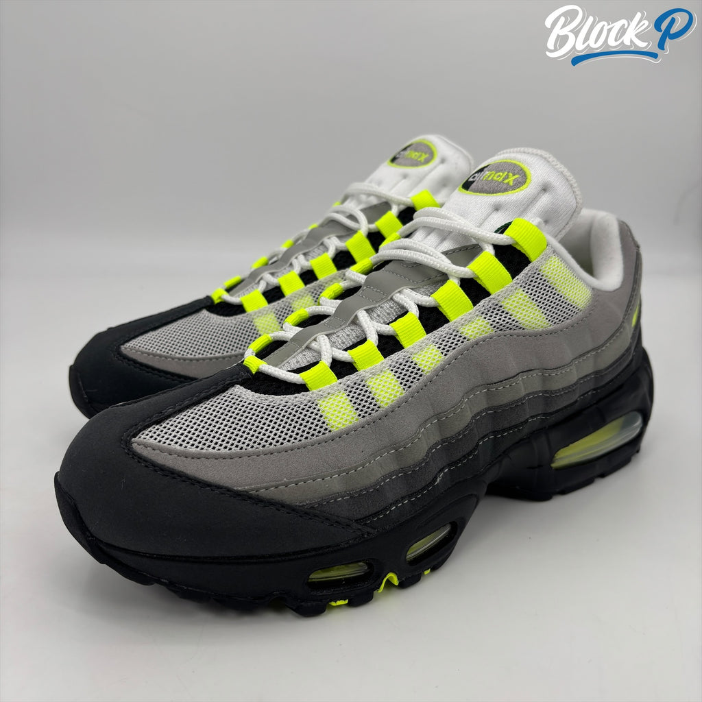 Nike Air Max 95 OG Neon 2025 front angle HM4740-001