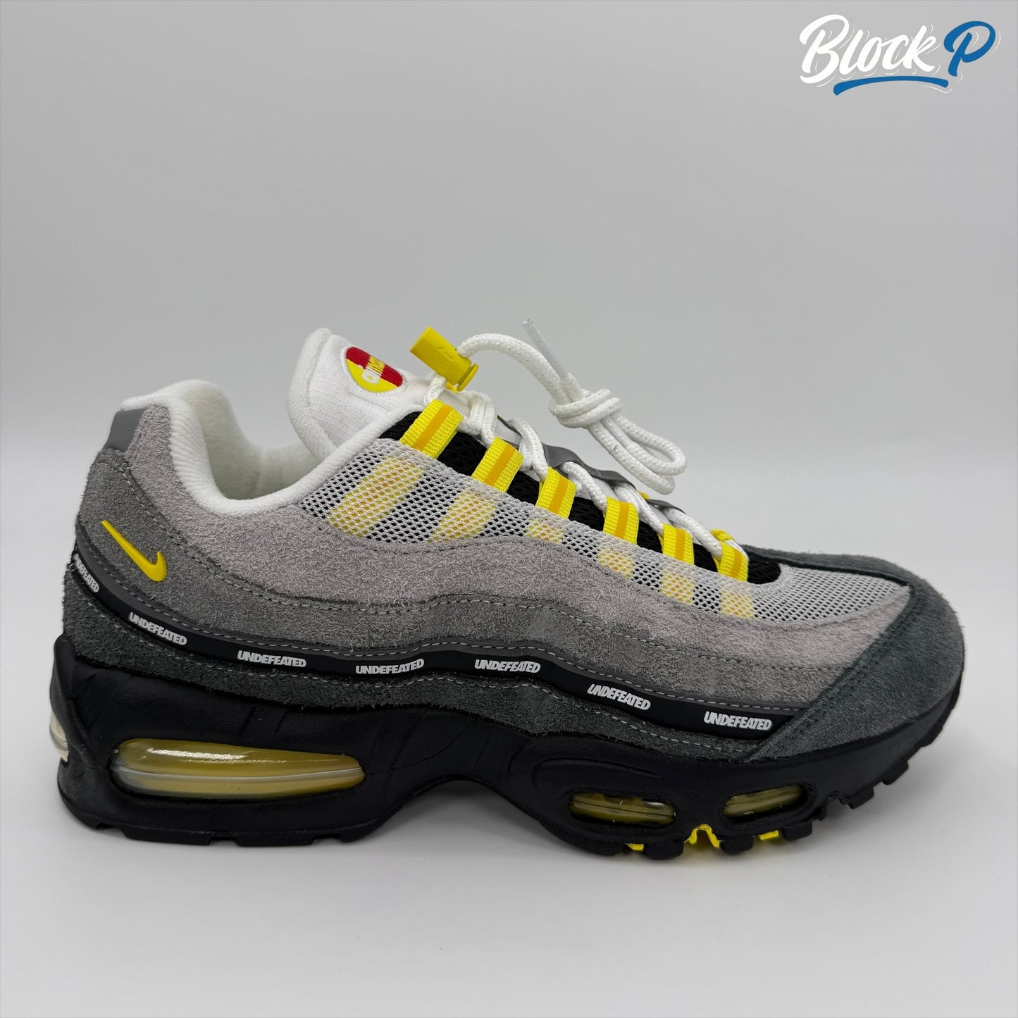 Nike Air Max 95 X Undefeated Tour Amarillo Shanghái