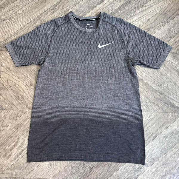 TechKnit 1.0 Grey Gradient