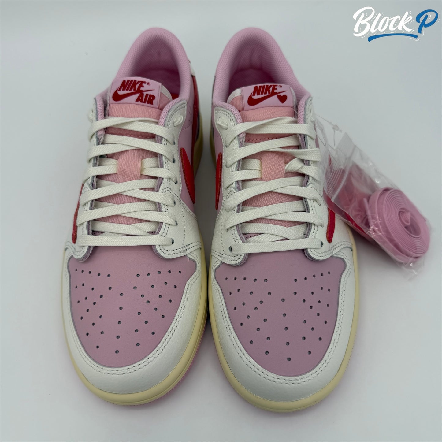 Nike Air Jordan 1 Low X Travis Scott Tropical Pink