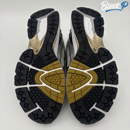 New Balance 1906R Gold