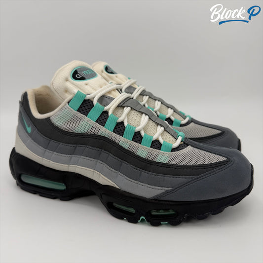 Nike Air Max 95 Hyper Turquoise