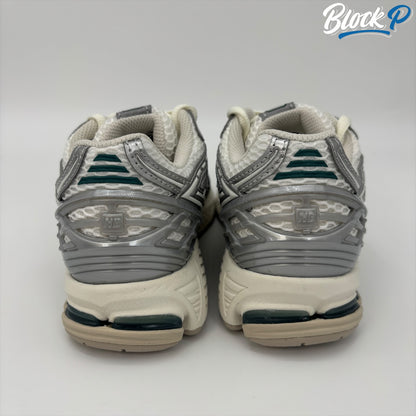 New Balance 1906R Silver