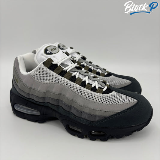 Nike Air Max 95 Medium Olive