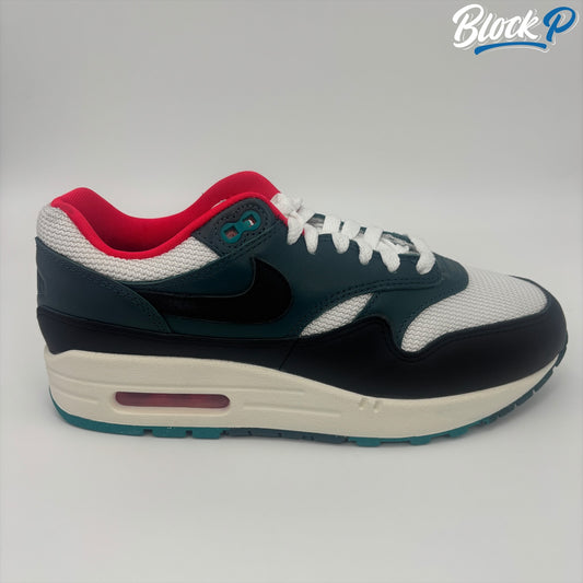 Nike LFC Air Max 1