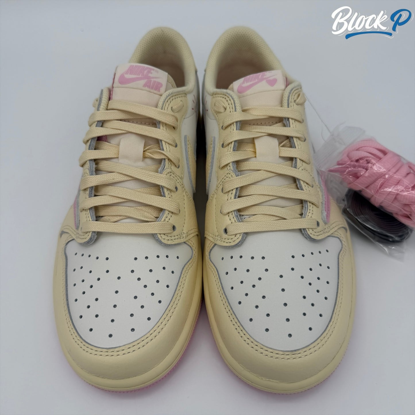 Nike Air Jordan 1 Low X Travis Scott Shy Pink