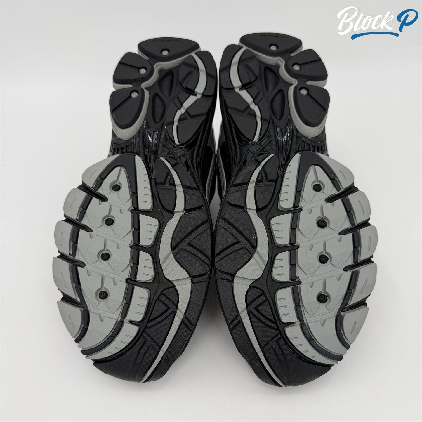 Saucony ProGrid Omni 9 Black Silver
