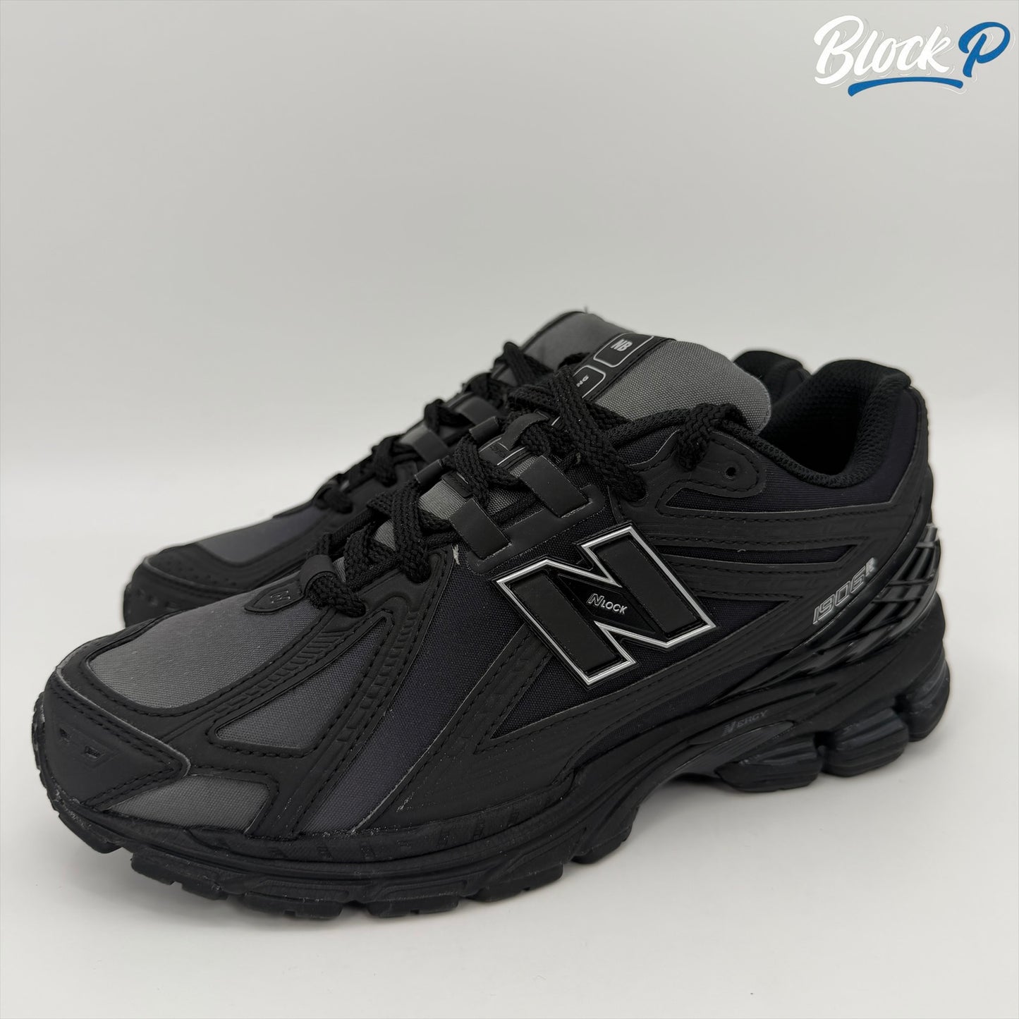 New Balance 1906R Charcoal