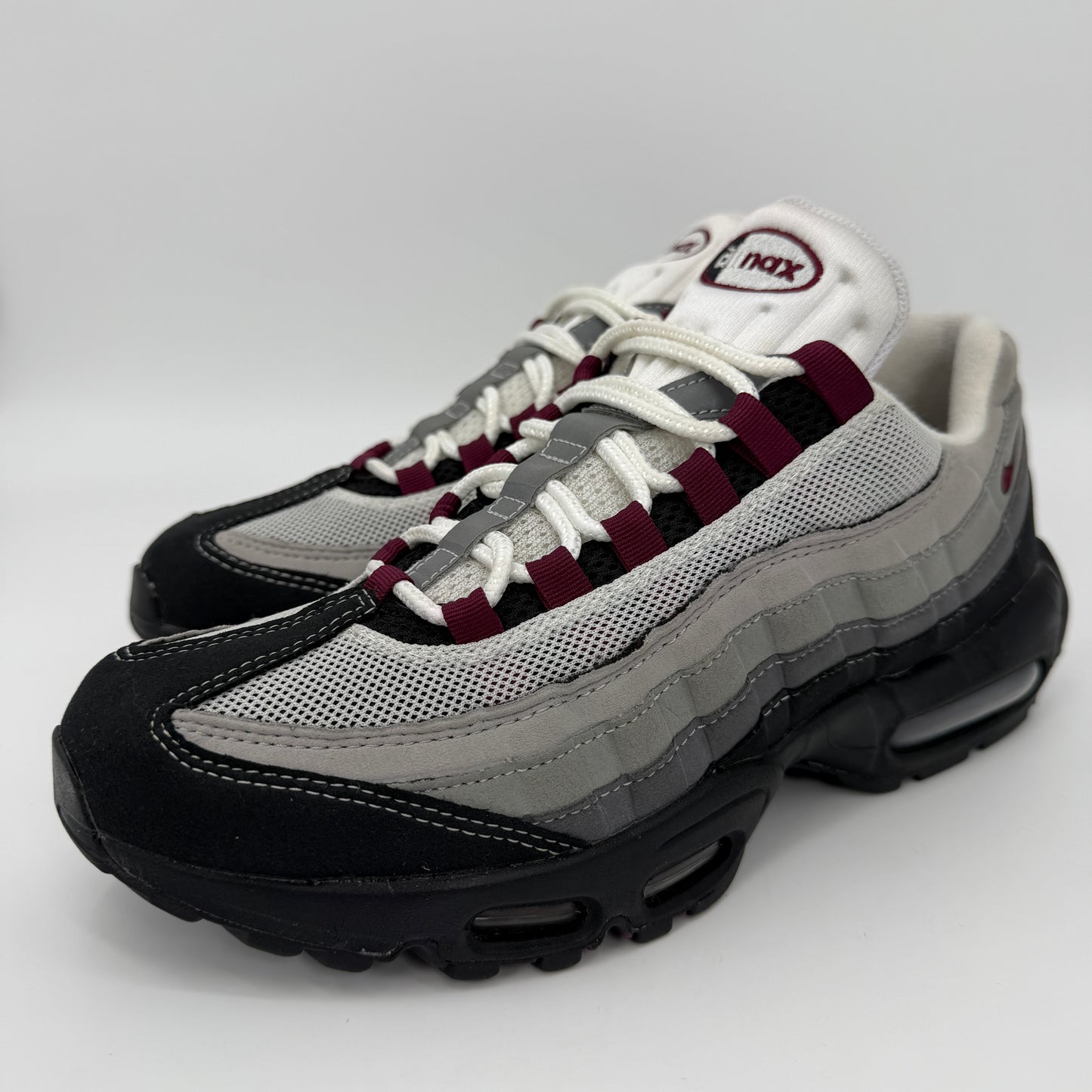 Nike Air Max 95 Betterave signées par MEEKZ et MANNY 