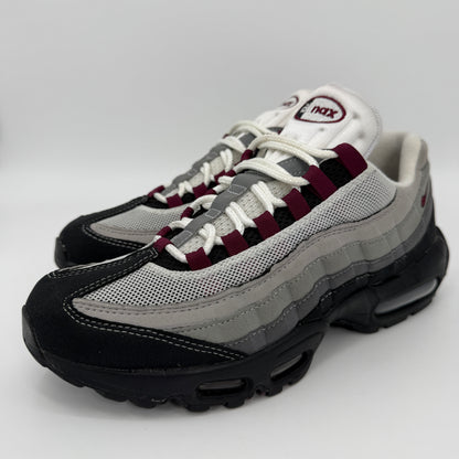 Nike Air Max 95 Betterave signées par MEEKZ et MANNY 
