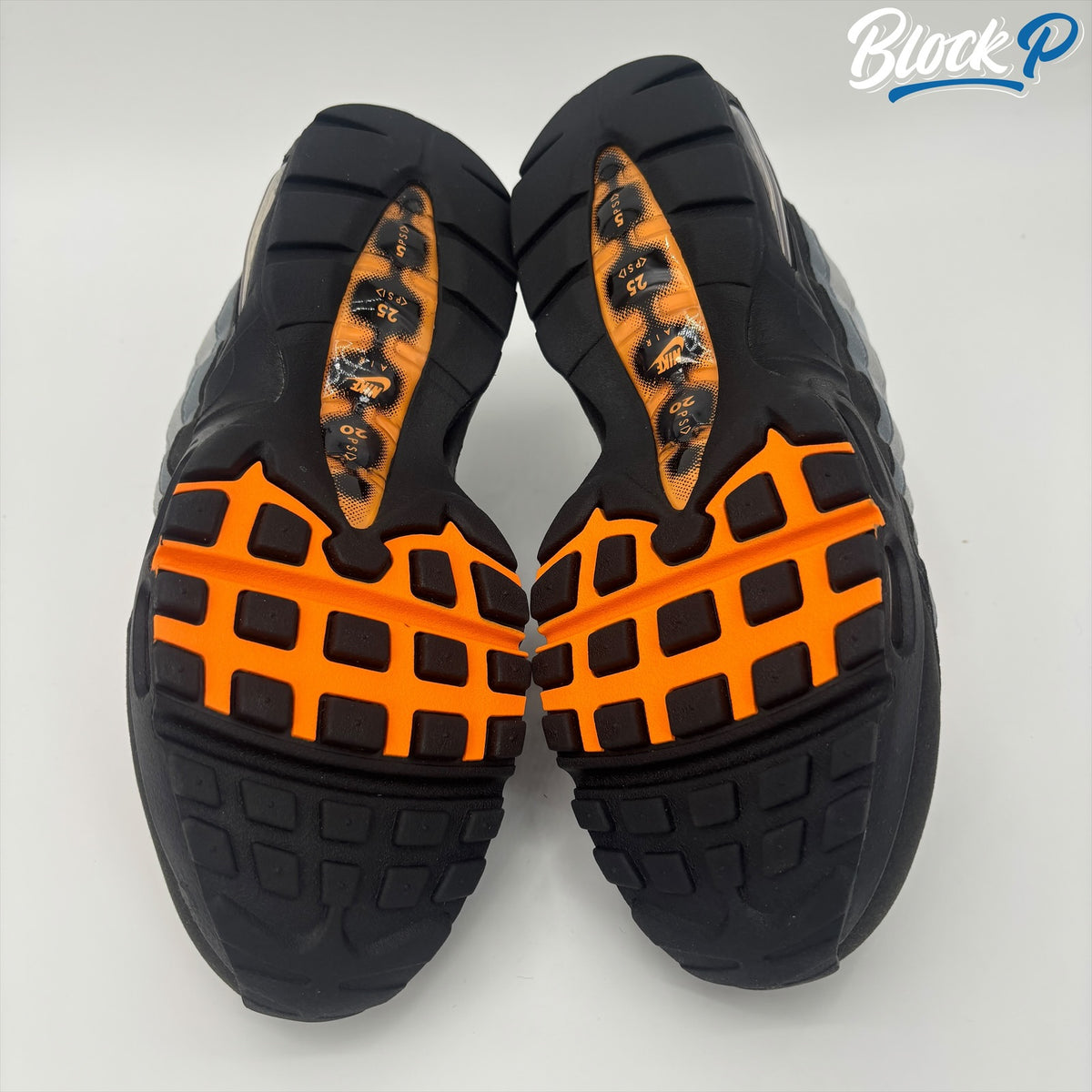 Nike Air Max 95 Mandarin 2025 outsole view