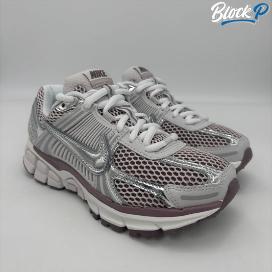 Nike Zoom Vomero 5 Metallic Silver
