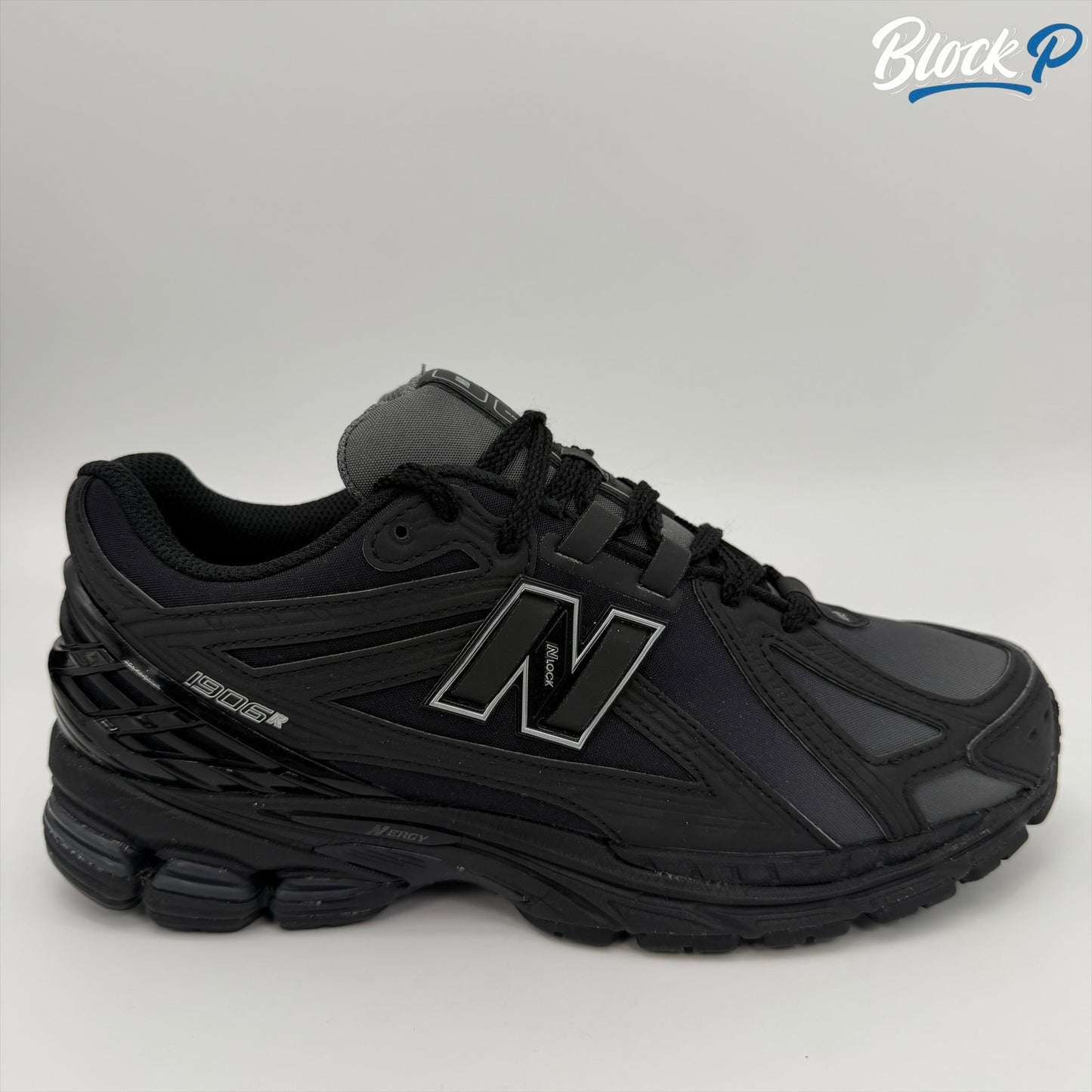 New Balance 1906R Charcoal