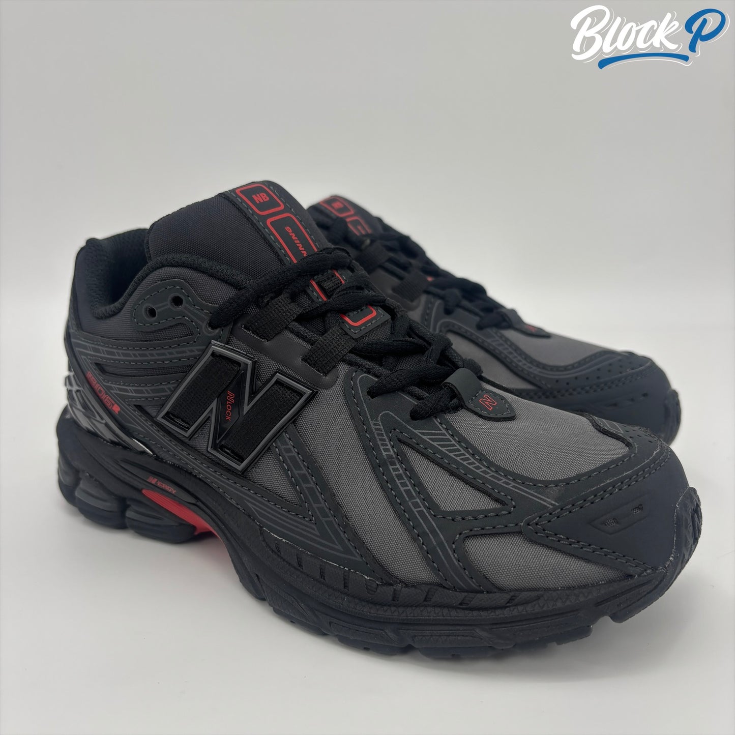 New Balance 1906R Uni-Red