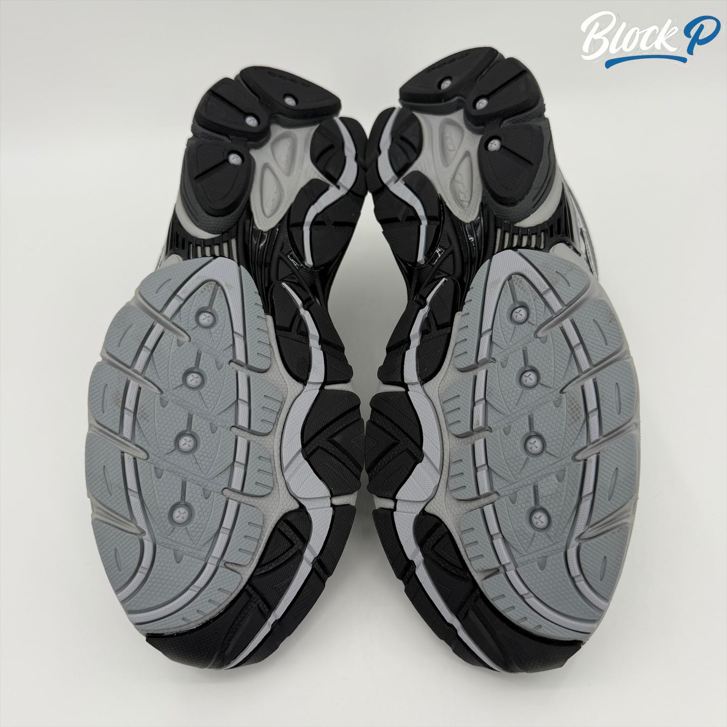 Saucony ProGrid Omni 9 Microchip - Shoes - image 5