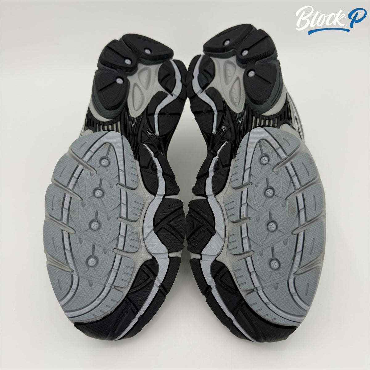 Saucony ProGrid Omni 9 Microchip - Shoes - image 5