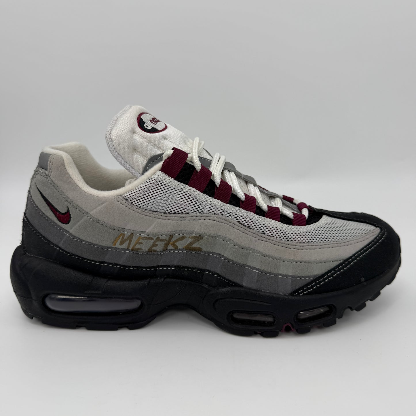 Nike Air Max 95 Betterave signées par MEEKZ et MANNY 