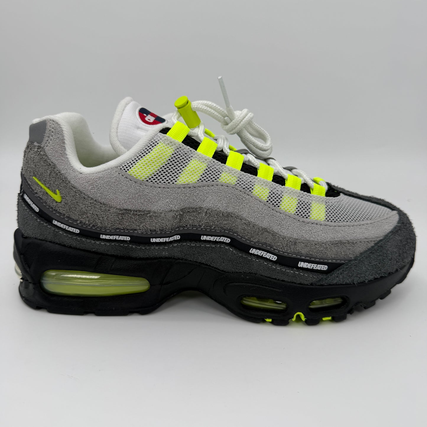 Nike Air Max 95 X Undefeated Neon NYC
