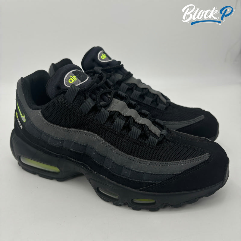 Nike Air Max 95 Retro Volt Logo