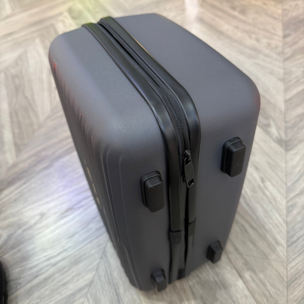 Nike Travel Case Asia Exclusive side view — Block P Liverpool