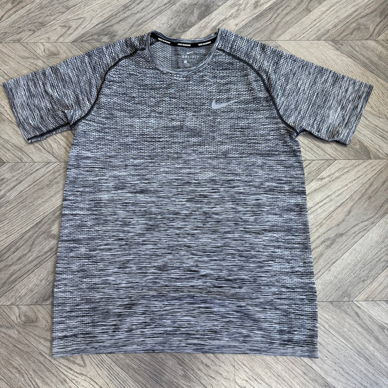 Nike TechKnit Grey