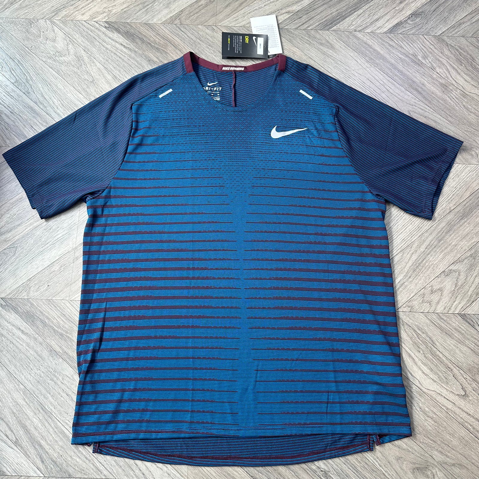 Nike Rise 365 Future Fast Running T Shirt CU6056 681 The Block P