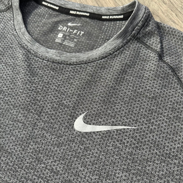 Nike Techknit 1.0 Grey