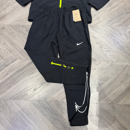 Nike Jacket + Pants Set Neon