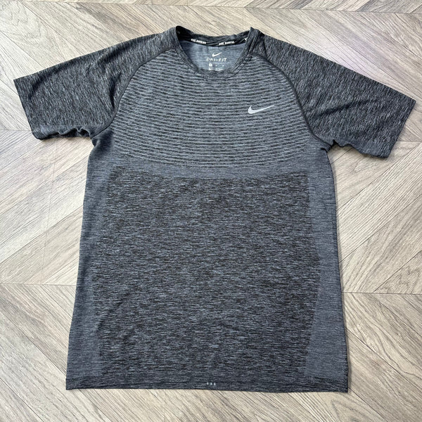 Nike Techknit T-Shirt Grey & Black