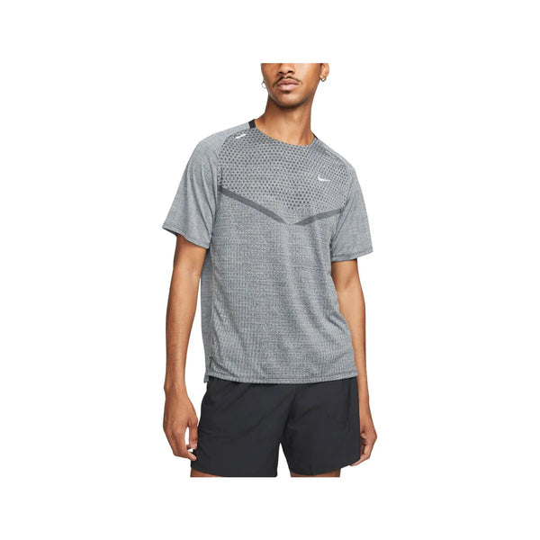 Nike ADV Tech-Knit T-Shirt