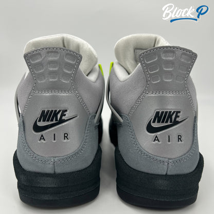 Nike Jordan 4 Neon SE ( NO BOX )