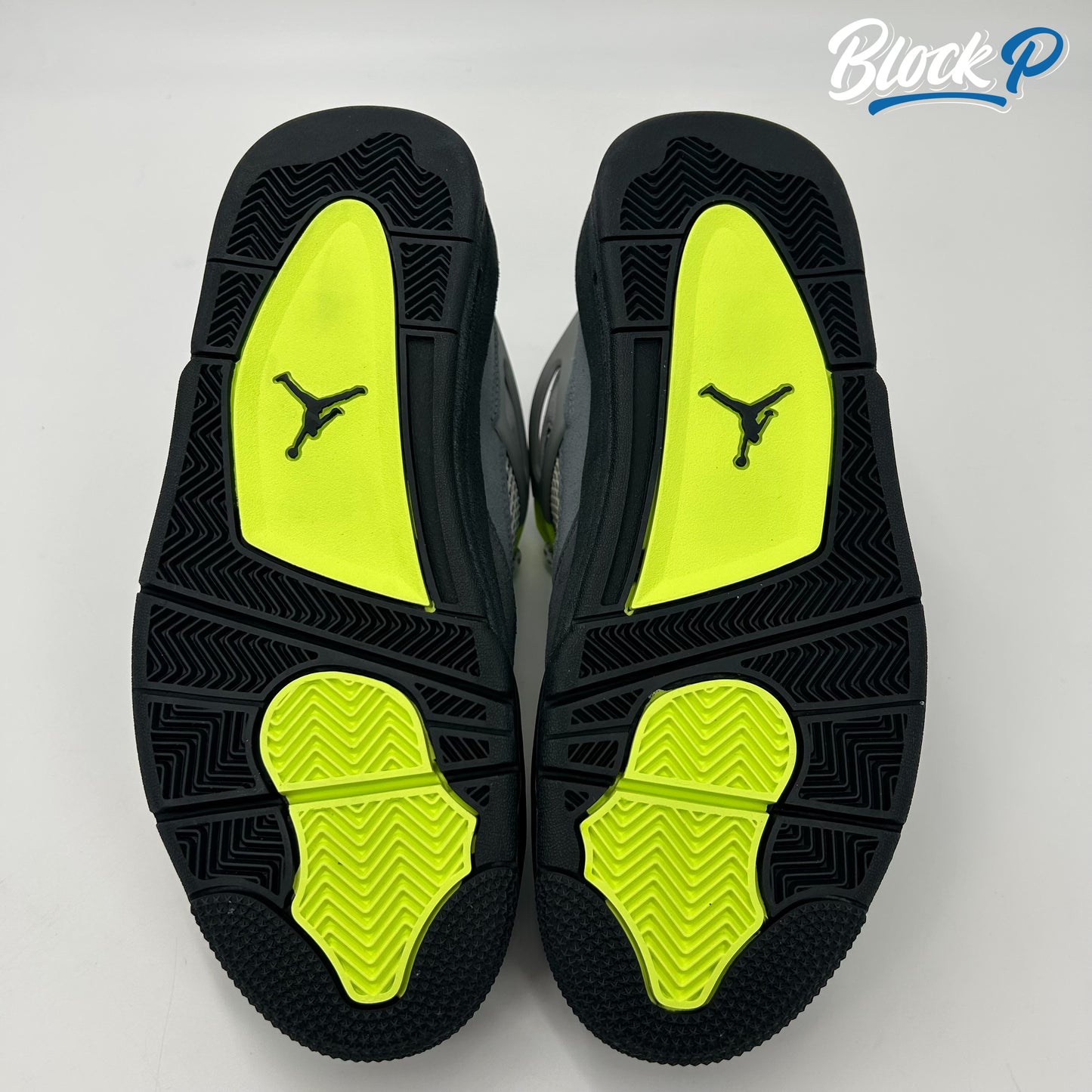 Nike Jordan 4 Neon SE ( NO BOX )